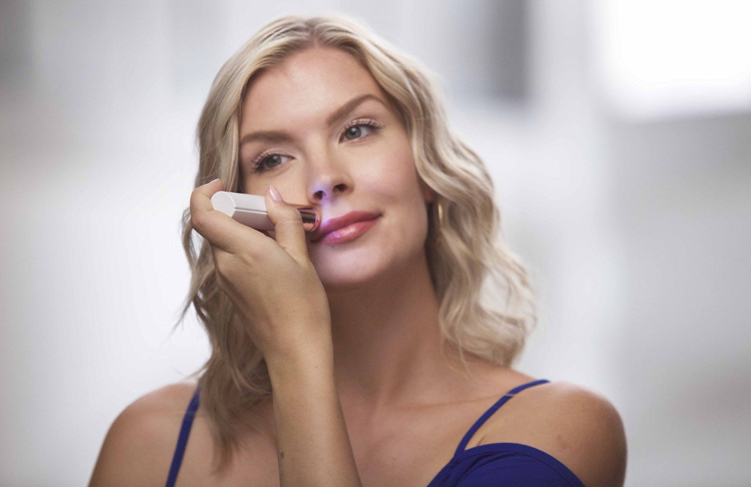 Flawless Finishing Touch Facial Hair Remover White Flawless Finishing Touch Facial Hair Remover White