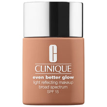 Load image into Gallery viewer, CLINIQUE EVEN BETTER GLOW LIGHT Reflecting Makeup SPF15 WN 92 Toasted Almond 30ml